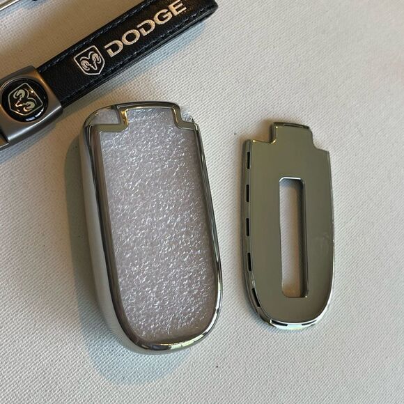 Dodge Logo key fob Keychain Black Leather and Key Fob Cover in Silver NWT - Picture 5 of 10
